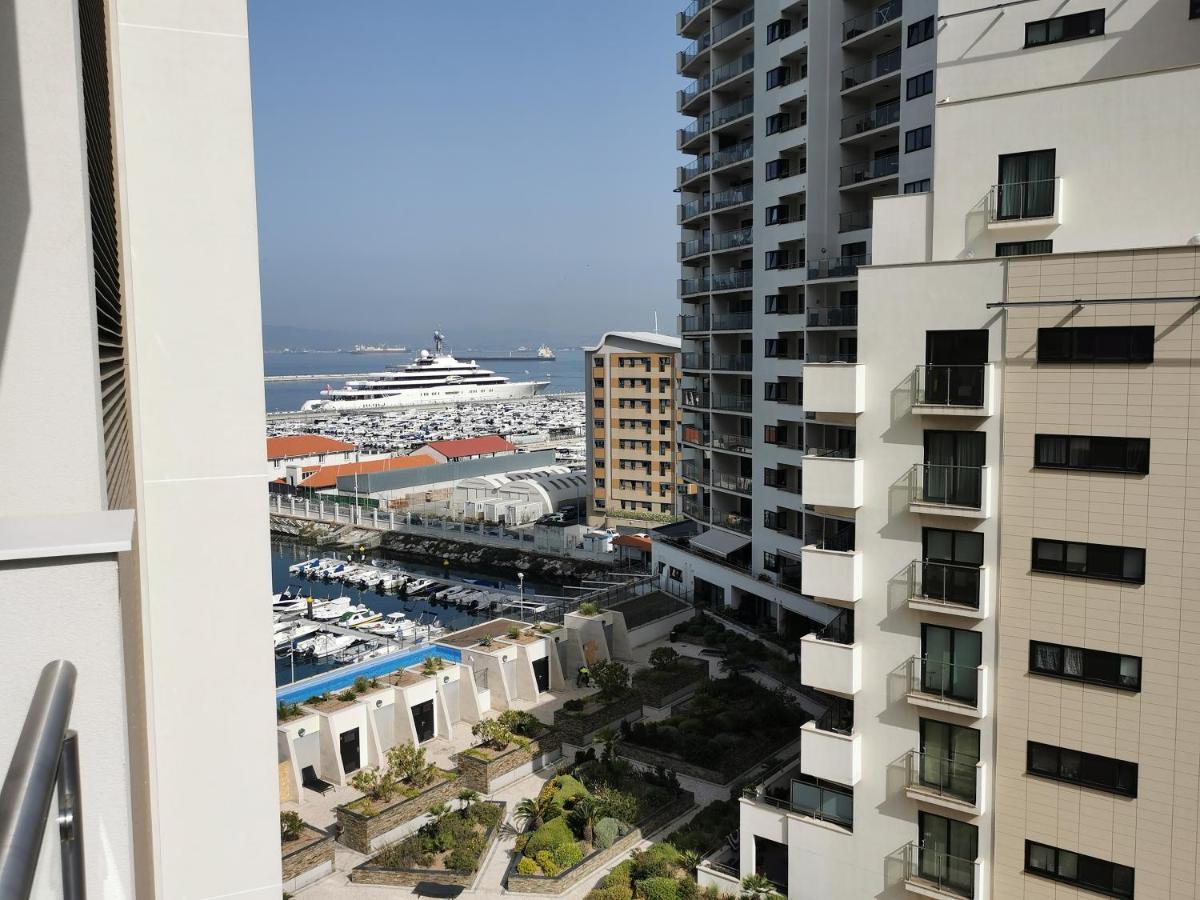 Kings Wharf Quay29 - Large Studio Apartment With 3 Pools - Gym - Rock Views - Holiday And Short Let Apartments In Гибралтар Екстериор снимка